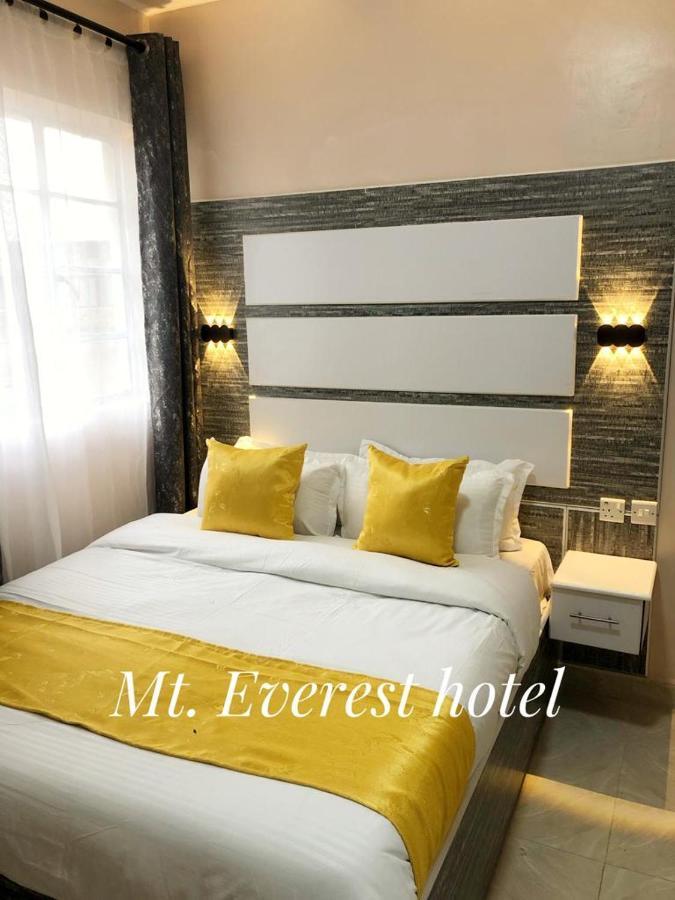 Mt. Everest Hotel Kisii ภายนอก รูปภาพ
